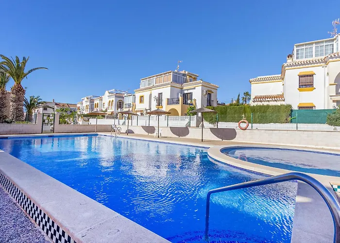 2 Bedroom In Lejlighed Torrevieja